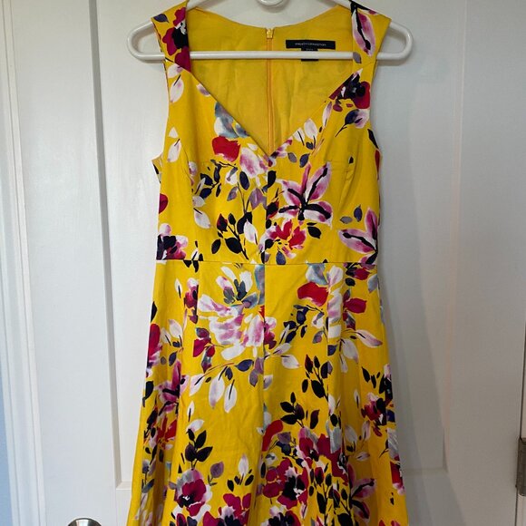 Beautiful yellow floral dress by French Connection - Picture 1 of 3